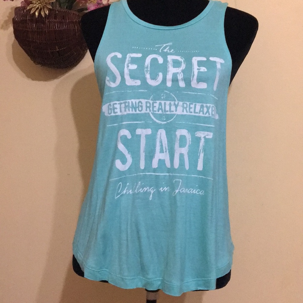 NWOT Groovy Bay tank Msz open back mint color